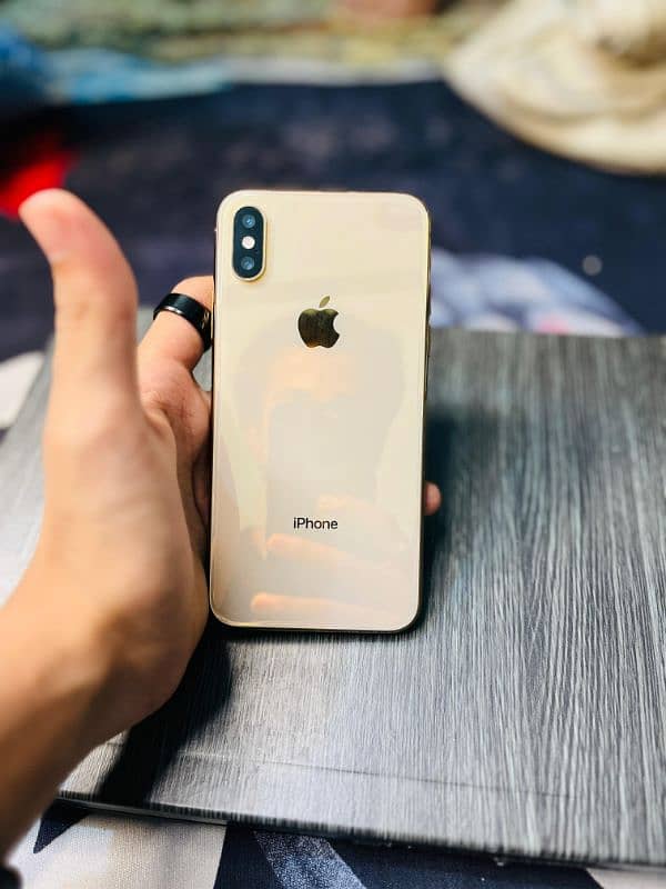 Iphone xs Mint condition Non pta 8