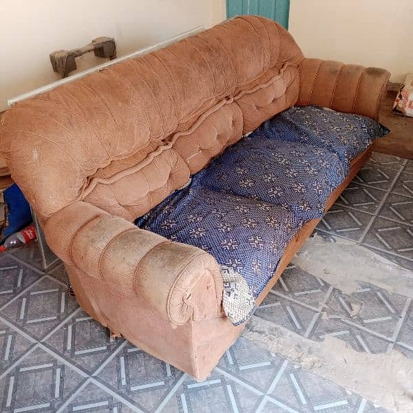 Used Sofa Set/صوفہ سیٹ 2