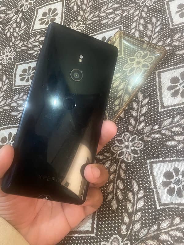 sony xperia xz3 5