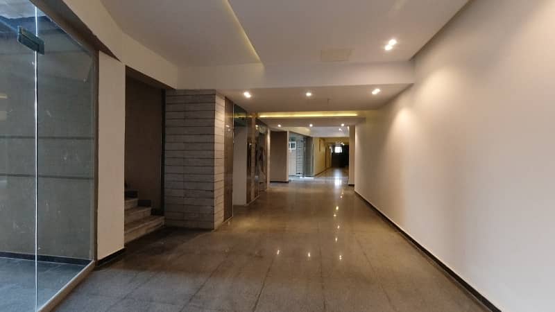 3 Bed Dam Facing Luxury Apartment Available. For Rent In Pine Heights D-17 Islamabad. 29