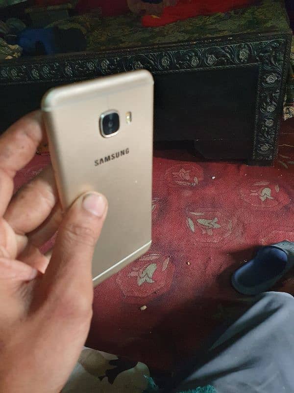 Samsung galaxy c5 4