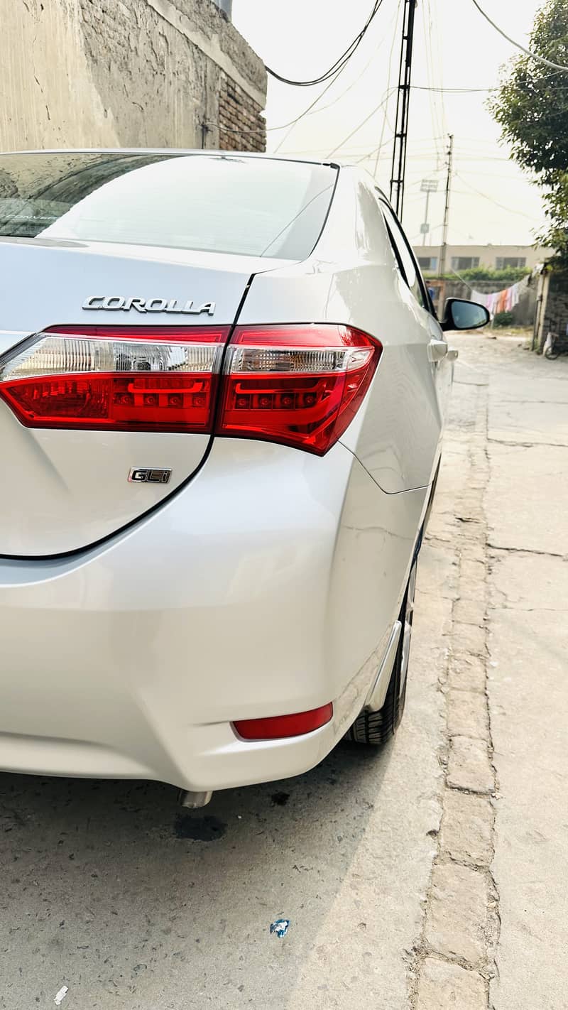 toyota Corolla GLi 2016 i. 3 vvti 13