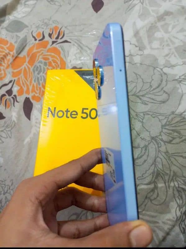 Realme note 50 4)128 2