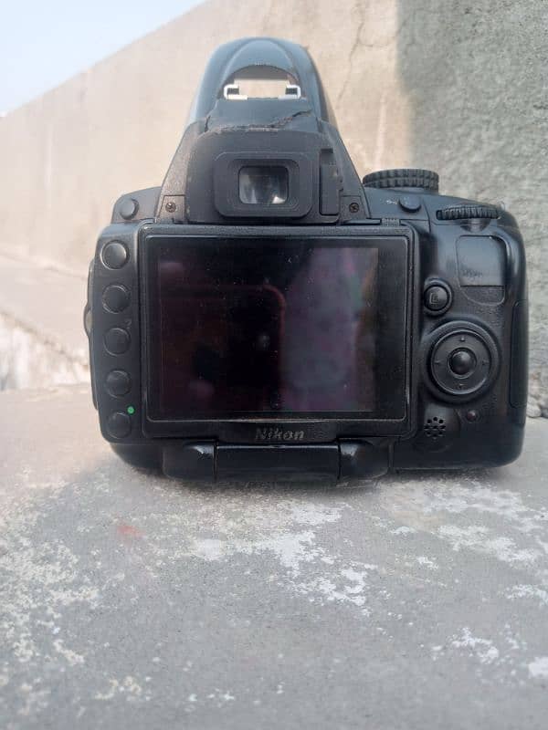 Nikon. d5000 with all assesries cash on delivery price dead final 3