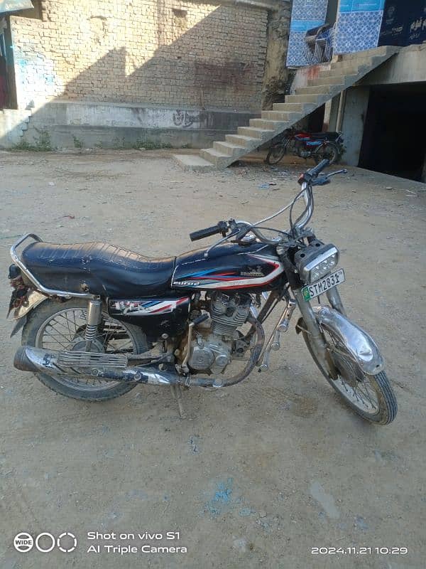 Honda 125 made original normal condition 8