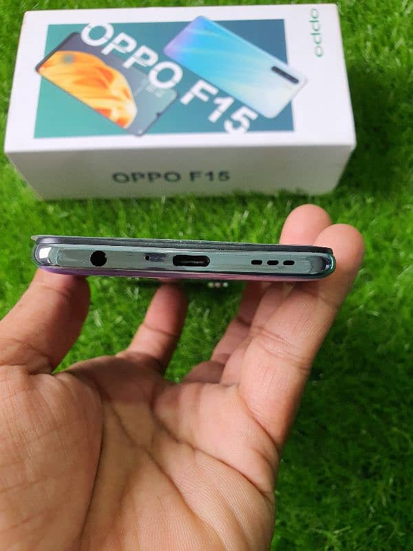 Oppo Reno z 8Gb 256Gb ,OPPO F15  8/256Gb ( Display Fingerprint) 10/10 6