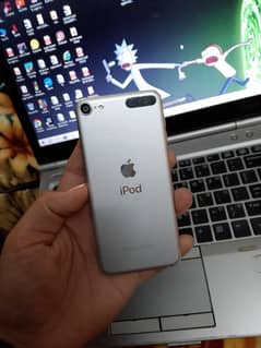 iPod 7th Generation (32GB)