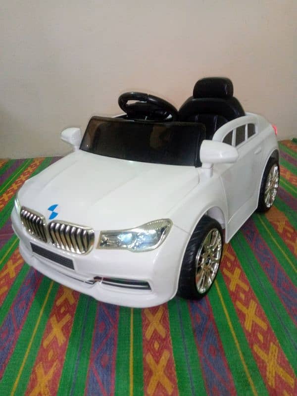 Kids Electric Car O3358O8816O Call/Whatsap. Brand New with Charger 5