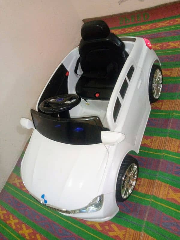 Kids Electric Car O3358O8816O Call/Whatsap. Brand New with Charger 11