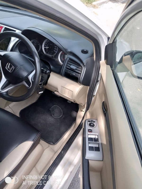 Honda City auto 1.3 brand new lahore num 6