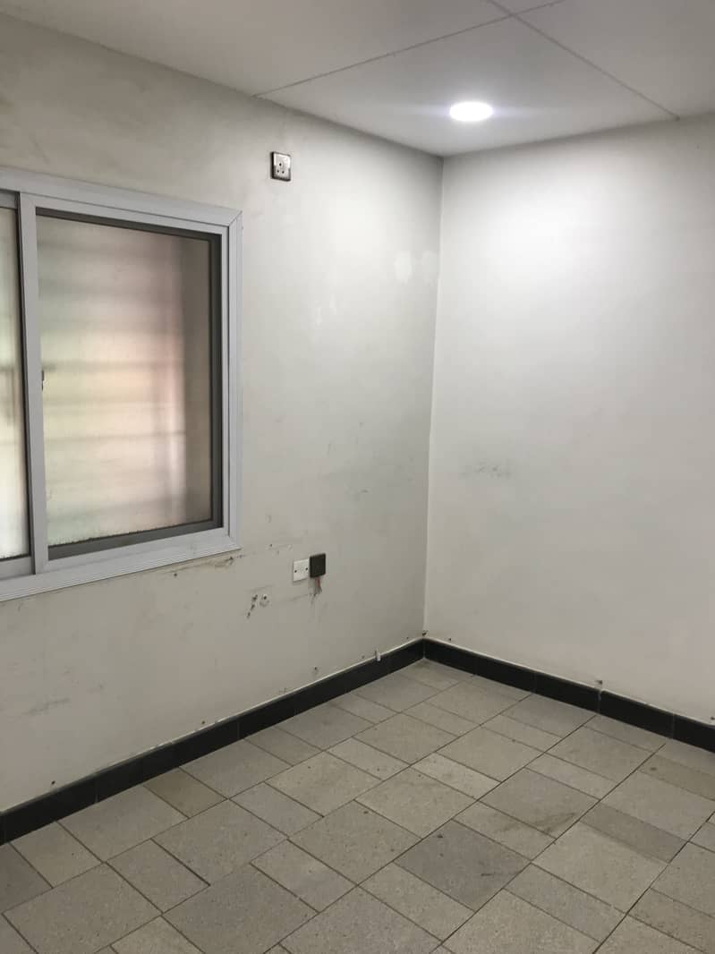 Office Available In Rent At Bahadurabad 8