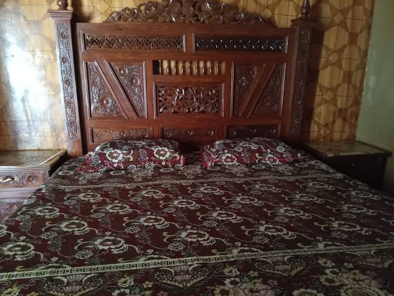 Chanoti Bed And Dressing For Sale 2