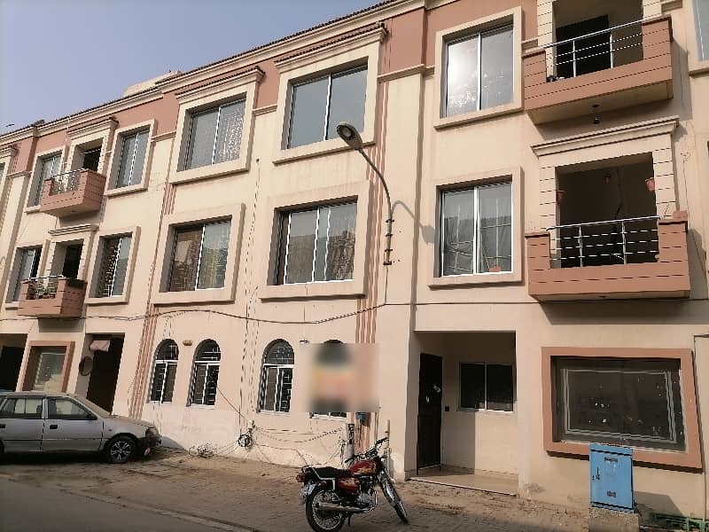 6 Marla Flat For sale In Rs. 12000000 Only 1