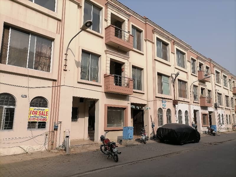 6 Marla Flat For sale In Rs. 12000000 Only 3