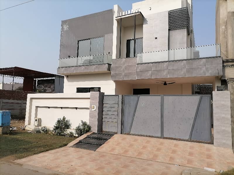 10 Marla House In Only Rs. 45000000 3