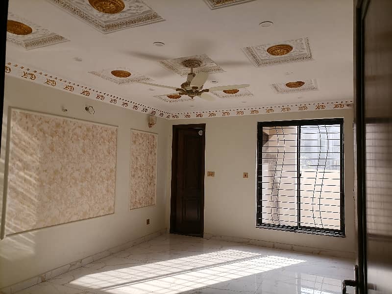 A Centrally Located House Is Available For sale In Lahore 20