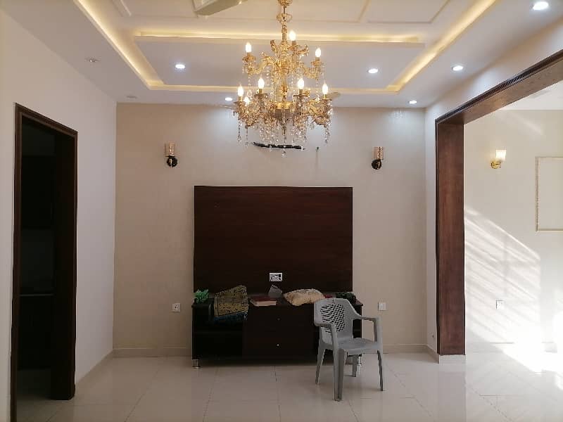 5 Marla House For sale In Paragon City - Woods Block Lahore 19