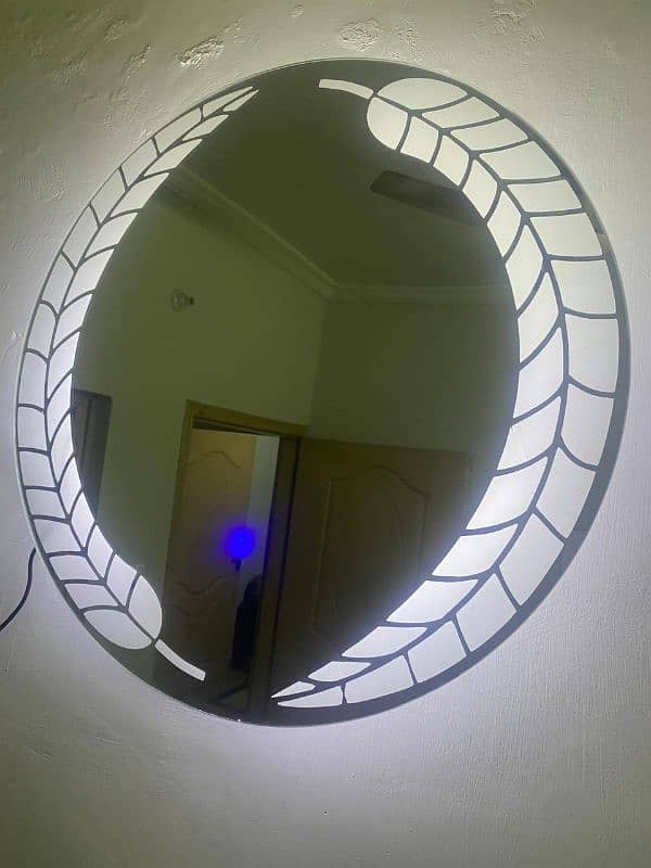 LED face hanging mirror 0