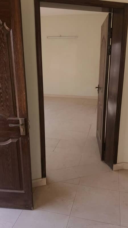 Brig House 5 Bedrooms For Rent Fully Tiled 7