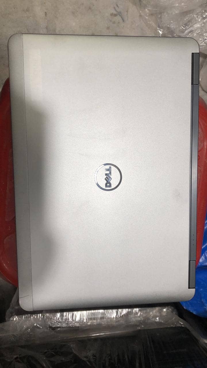 Core i-5 4th Gen Laptop Dell 2