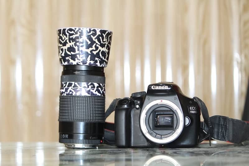 Canon 1100d with 75-300mm lens for sale 3