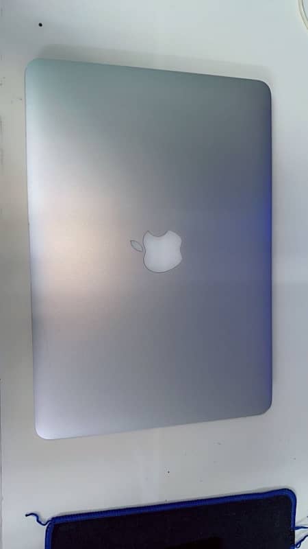 Apple macbook pro 2015 model A2442  core i5 8GB 256GB ssd 0