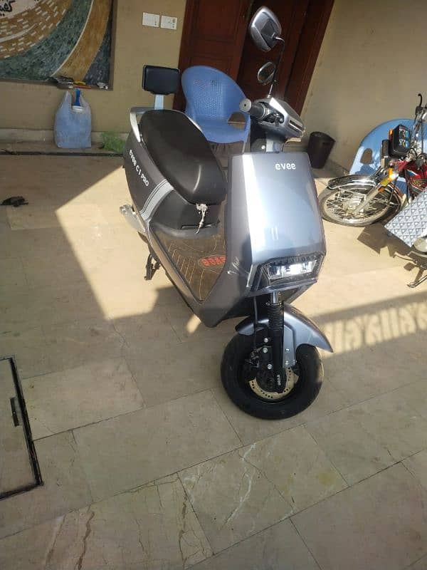 evee c1 pro electric scooter for sale 0