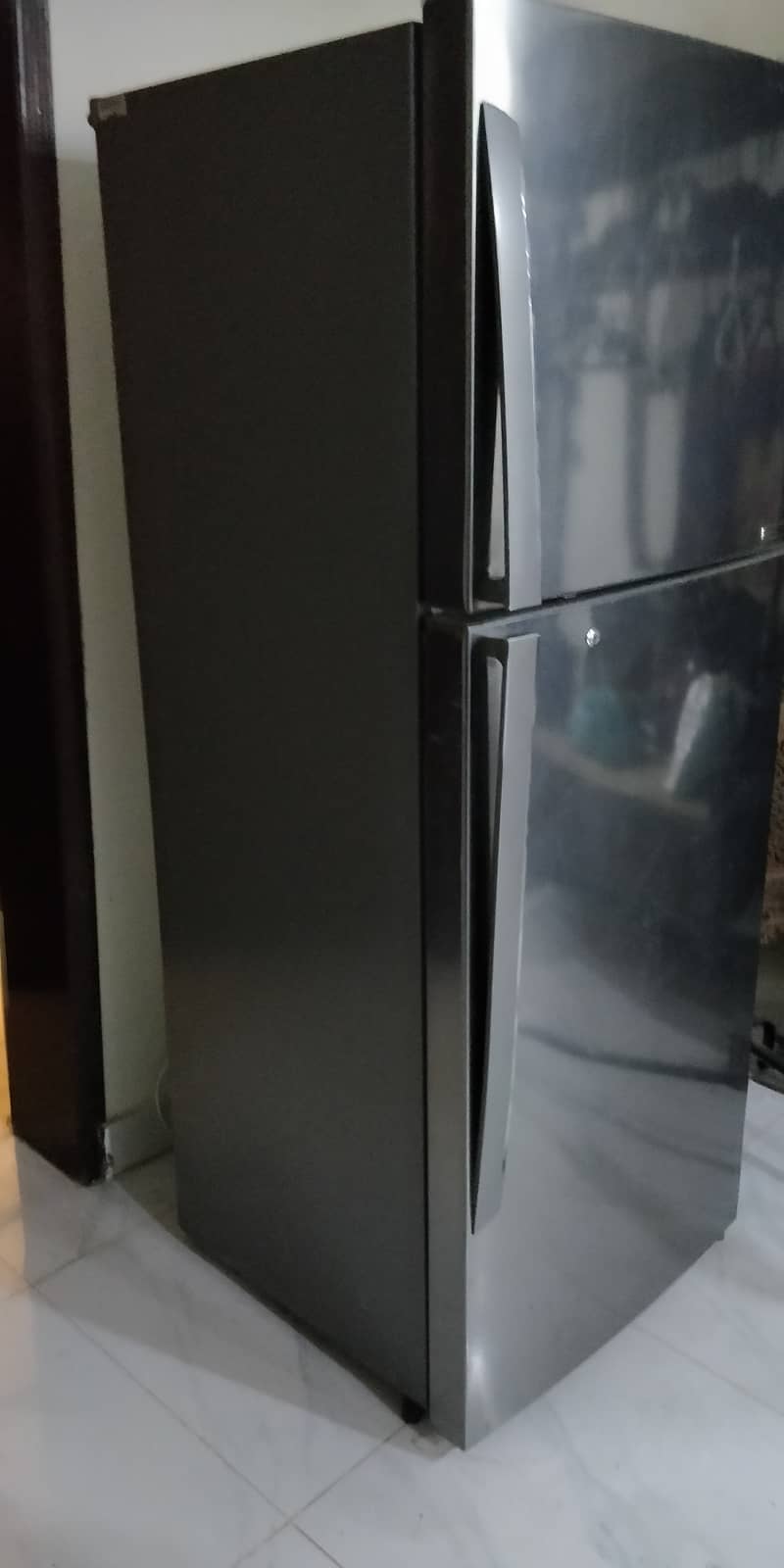 LG Top Freezer Refrigerator with Smart Inverter Compressor 1