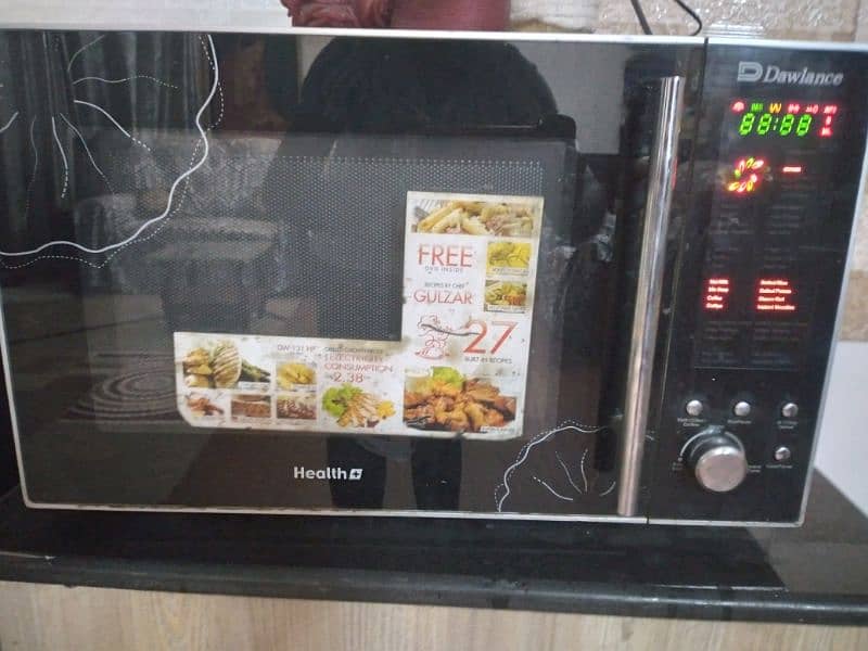 microwave. . fridge. . toaster. . airfryer. . oven 4