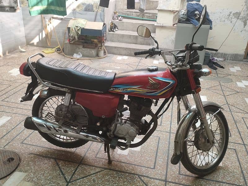 Honda 2018 model very very beautiful condition 4