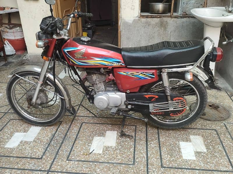 Honda 2018 model very very beautiful condition 5