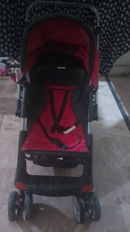 Branded Baby walker/Strawler 0