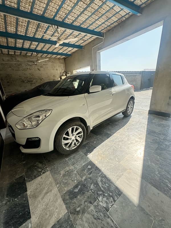 Suzuki Swift 2023 GL Manual 4