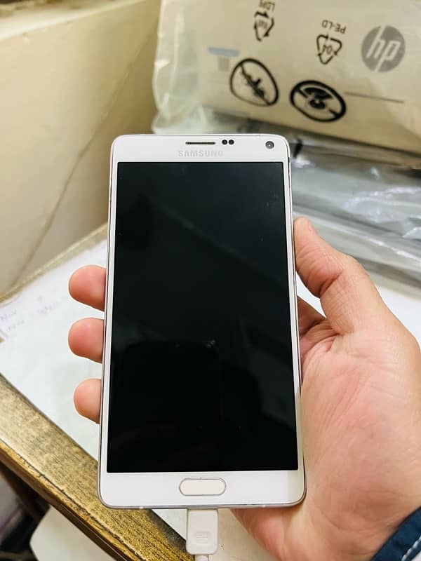 Samsung Note 4  03237015080 4