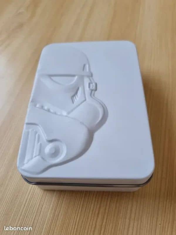 Star Wars Playing Cards With Stormtrooper Embosed Storage Tin 4