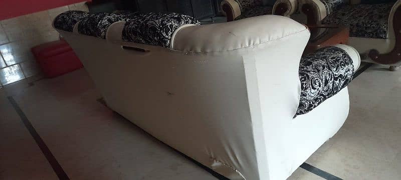 sofa set (3 seater+2 sofa 1 seater) 5