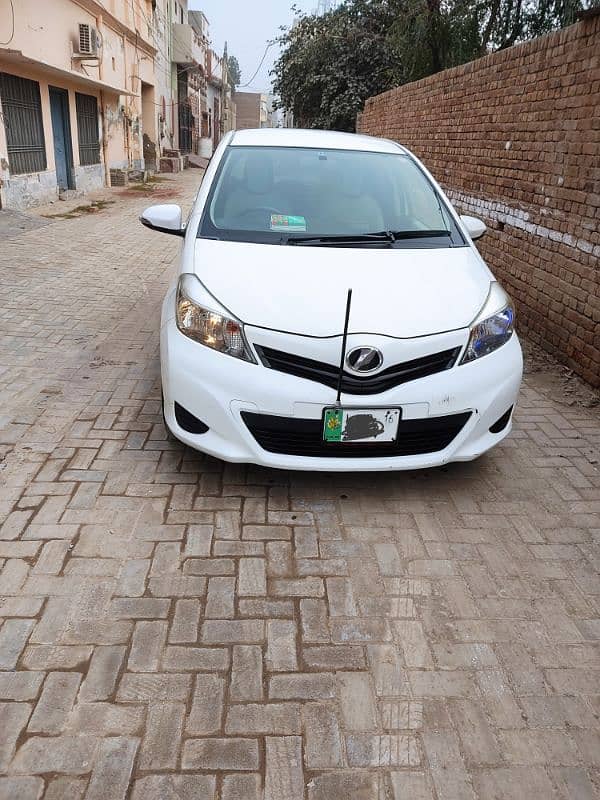 Toyota Vitz 2016 0