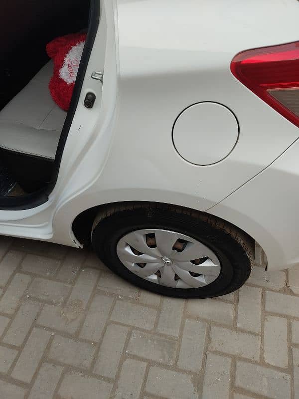 Toyota Vitz 2016 4