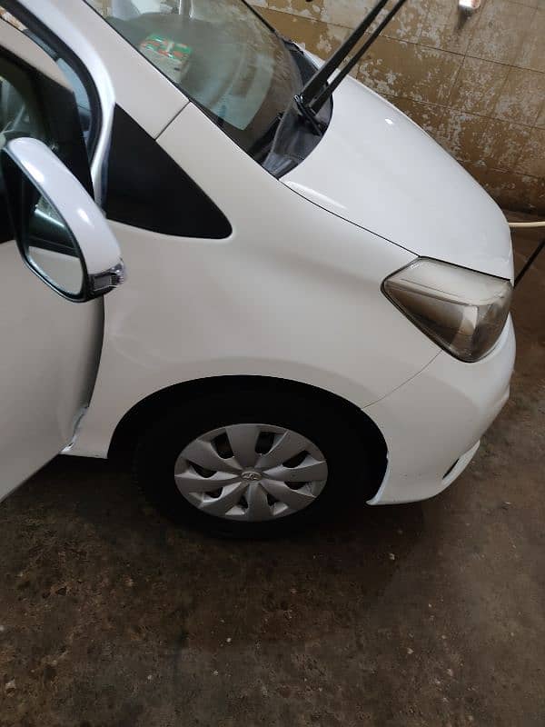 Toyota Vitz 2016 8