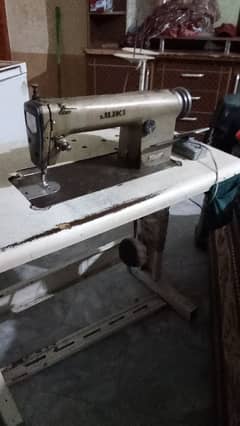 Good condition sewing machine