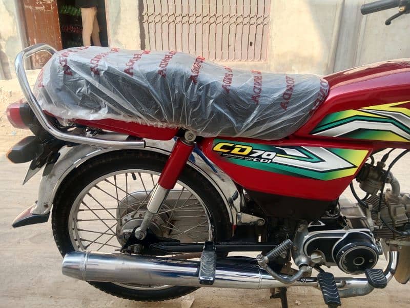 Honda CD 70 motorcycle for sale model 2023 03057210160//03456561380 6