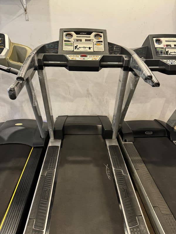 Treadmills / Running Machine / walking machine / jogging machine 1