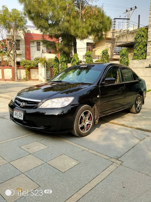 Honda Civic 2005 good condition 4