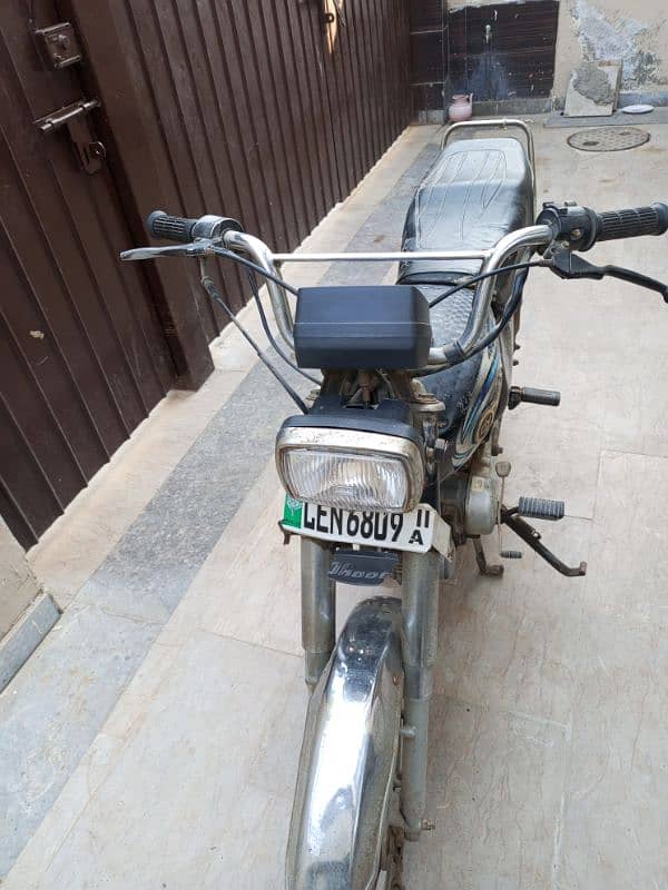 CD 70 Sy bhi achi bike ha 5