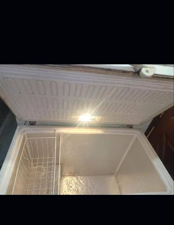 Waves Single Door Deep Freezer For Sale ( New Condition ) 1