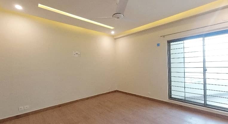 Sale A Flat In Lahore Prime Location 1