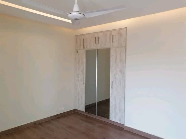 10 Marla Spacious Flat Is Available In Askari 11 - Sector D For rent 5