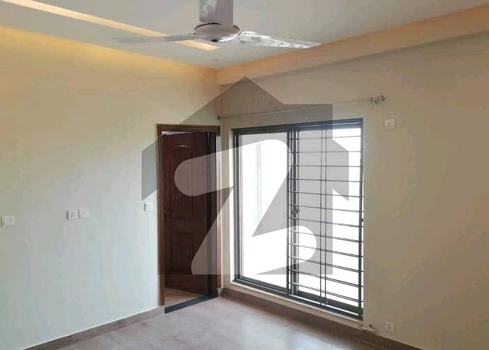 In Askari 11 - Sector D Flat Sized 10 Marla For Sale 9