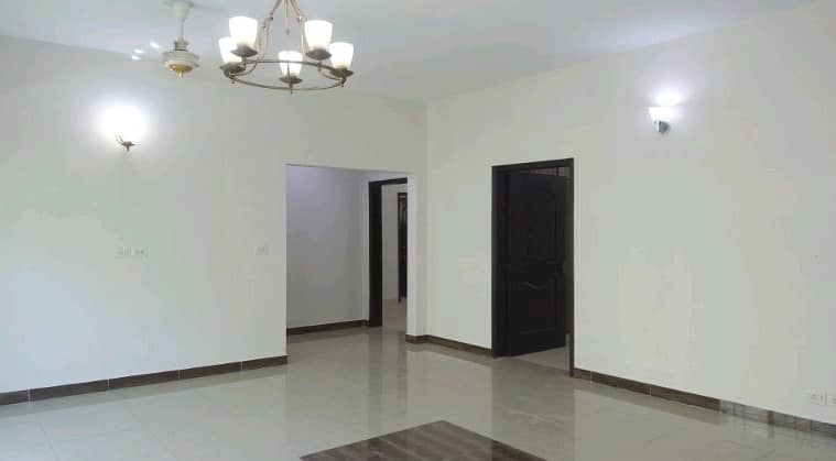 A 10 Marla Flat Is Up For Grabs In Askari 4