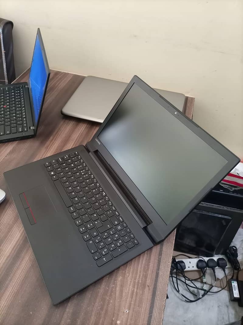 Lenovo V110 Core i3-6th Gen 8GB 500GB HDD 0